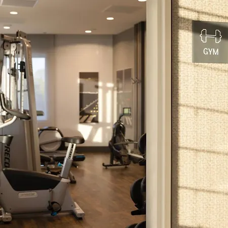 - Airport By Ihg Hotel 4*