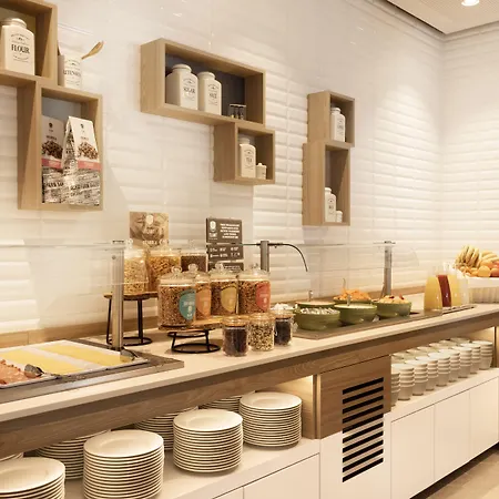 - Airport By Ihg Hotel 4*