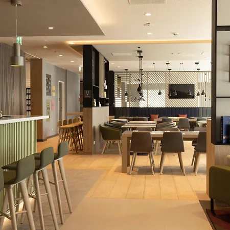 - Airport By Ihg Hotel Eindhoven