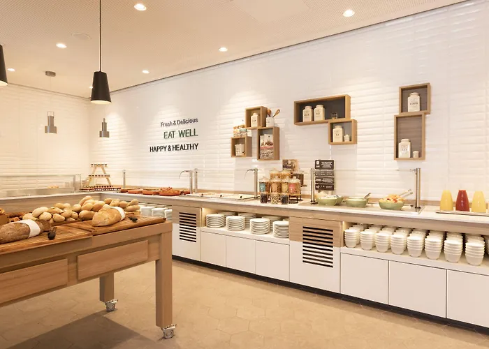 - Airport By Ihg 酒店 4*