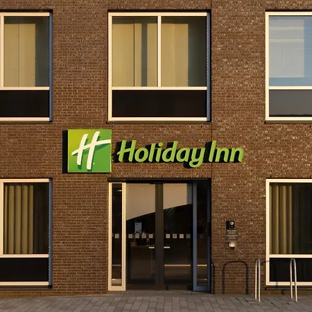 Otel - Airport By Ihg 4*