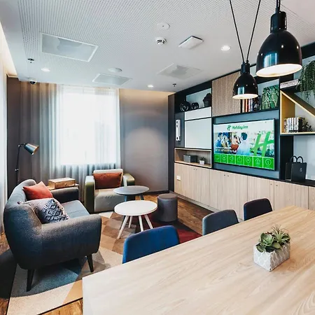 - Airport By Ihg Otel