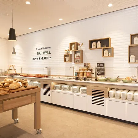 - Airport By Ihg ホテル 4*