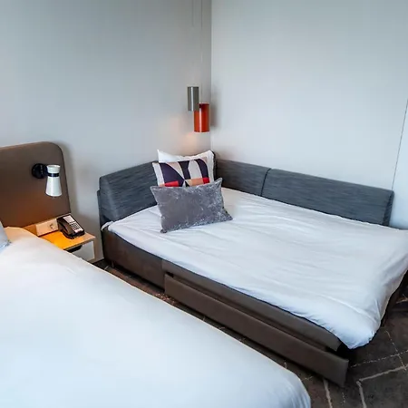 - Airport By Ihg Hotel 4*