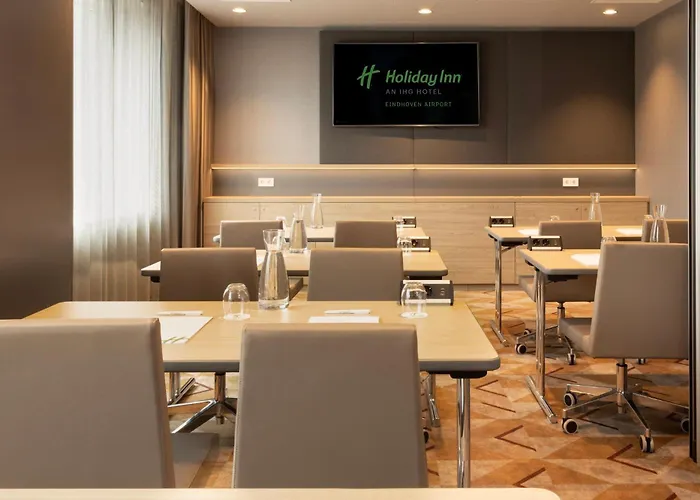 - Airport By Ihg Eindhoven