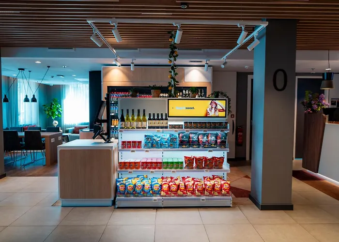 - Airport By Ihg Eindhoven