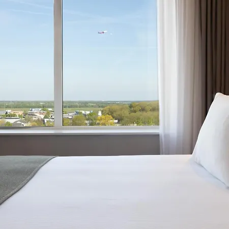 - Airport By Ihg Ξενοδοχείο Αϊντχόφεν