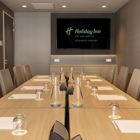 فندق - Airport By Ihg 4*