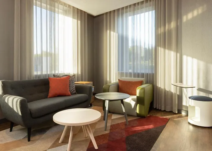 - Airport By Ihg איינדהובן