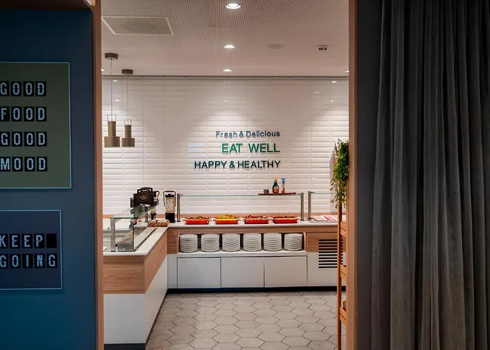 Hotel - Airport By Ihg 4*