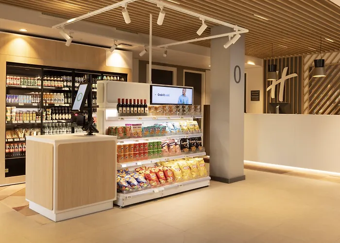 Hotel - Airport By Ihg 4*